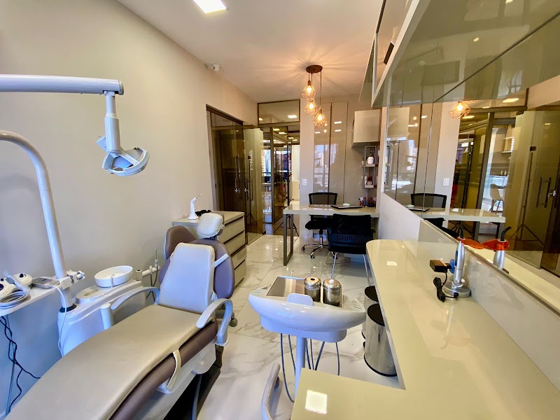 Dra Paula Bolonhez | Dentista no Cabral - foto 4