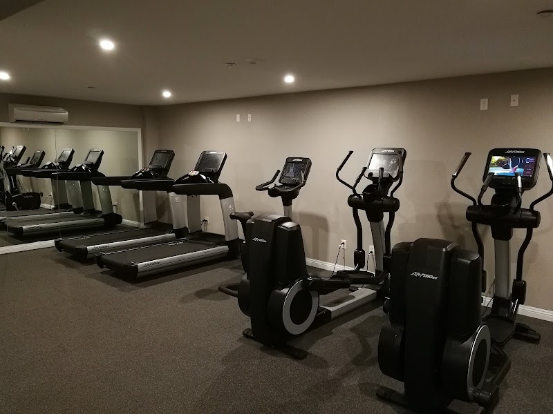 Pool and gym facilities