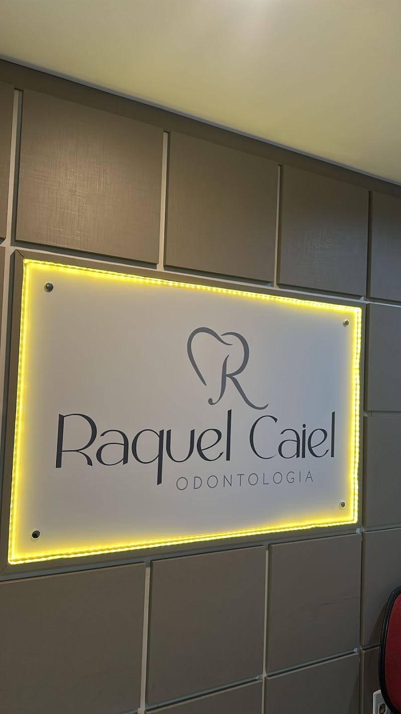 Clínica Caíel Odontologia - Raquel Caíel
