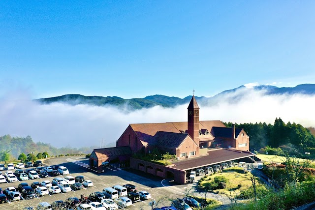 Iwamura Country Club - Photo 4