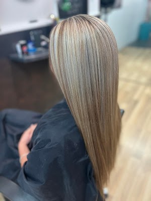 Soni Simone Hairstylist