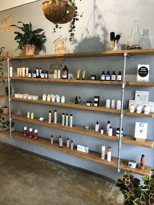 Simrod Hair Studio photo 1