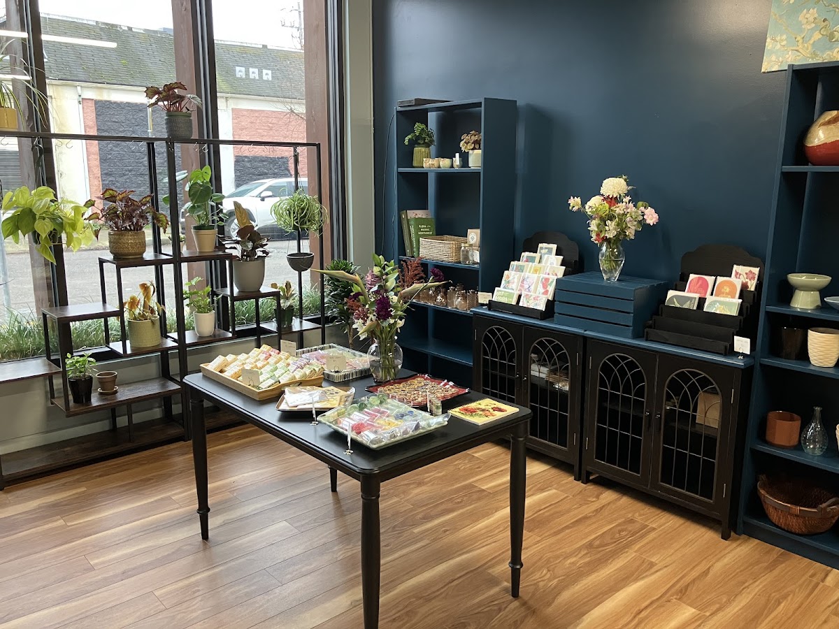Portmanteau Flower Company: Google Places image 4