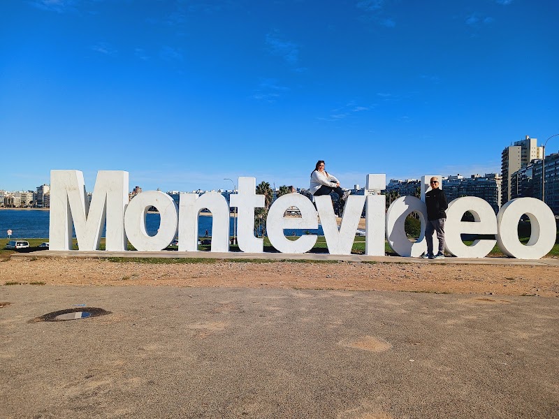 Letras de Montevideo - Cerro