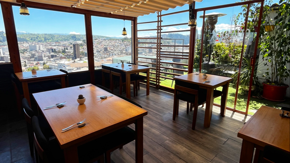 X LO ALTO RESTAURANTE in quito
