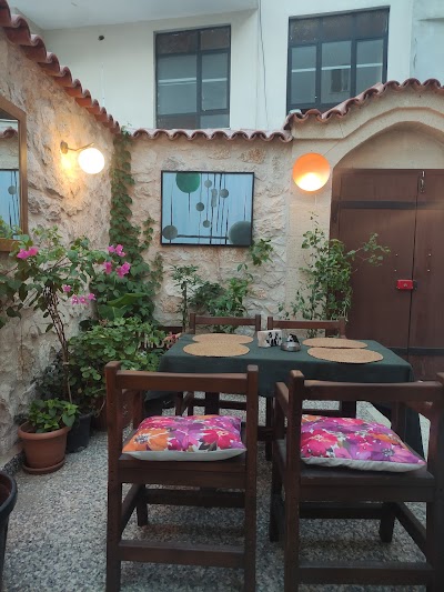 Cumba Cafe & Restaurant - Restoran