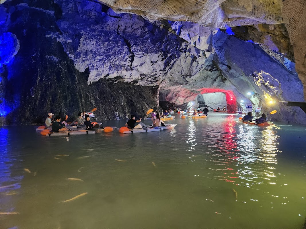 Chungju Hwalok Cave