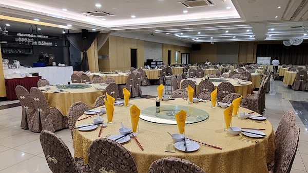 Starview Restaurant - Photo 1