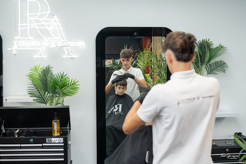 CLINIQUE BARBER — photo 3