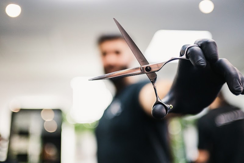 CLINIQUE BARBER — photo 4