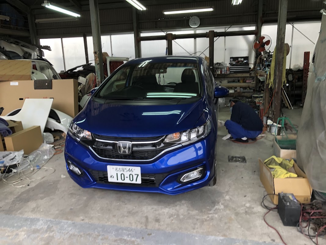 （有）近江自動車