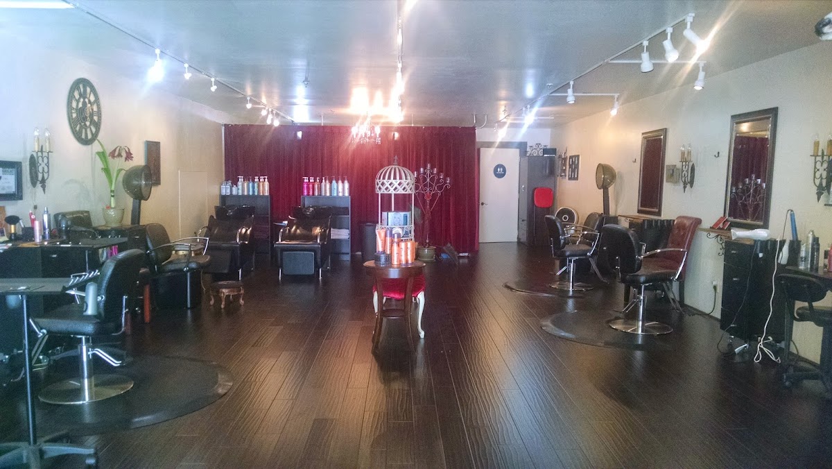 Hairetics Salon: Google Places image 1