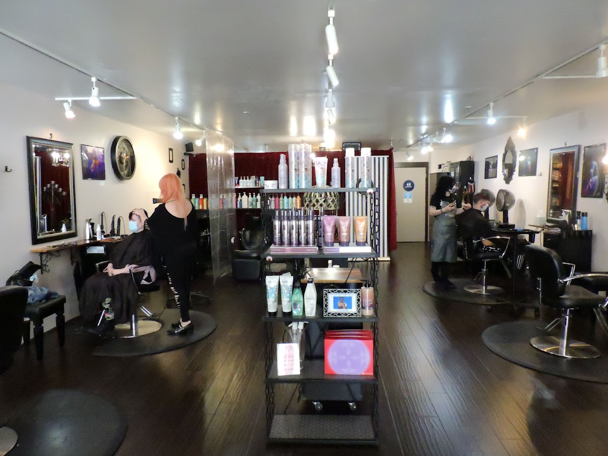 Hairetics Salon: Google Places image 4