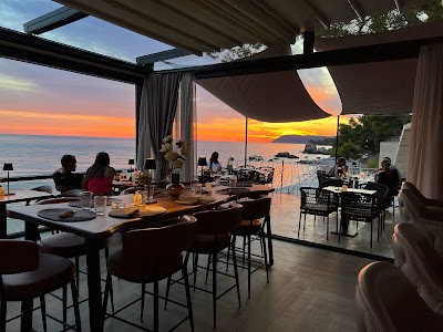 Pino del Mar Restaurant & Beach Bar