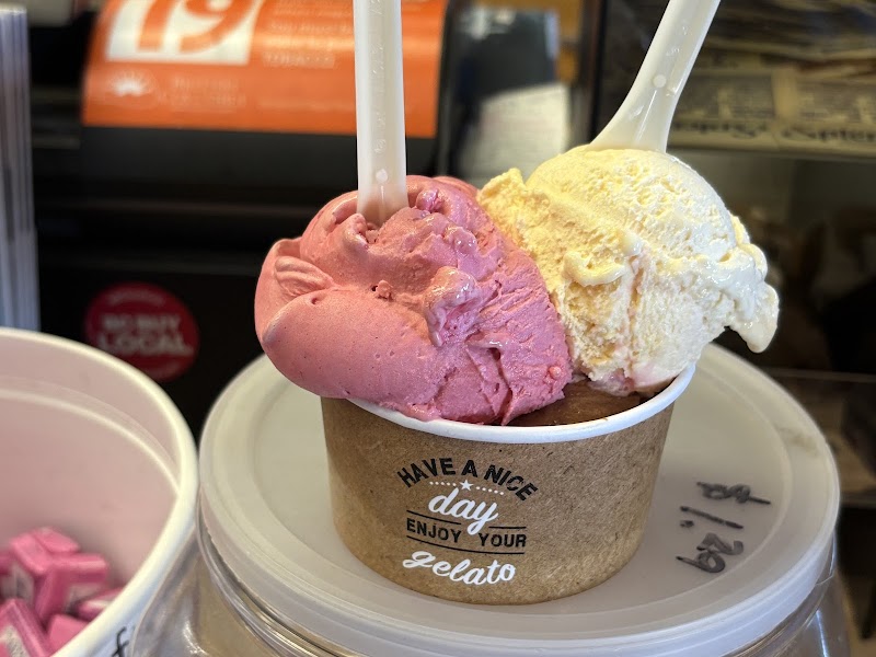 Mike's Place photo 4