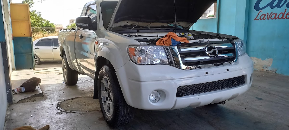 ROYAL CAR WASH Y AUTO ADORNO ARIEL MUSIC EN JACAGUA - Imagen 1