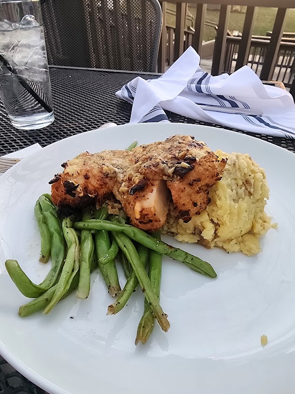 Photo by Michael Drust