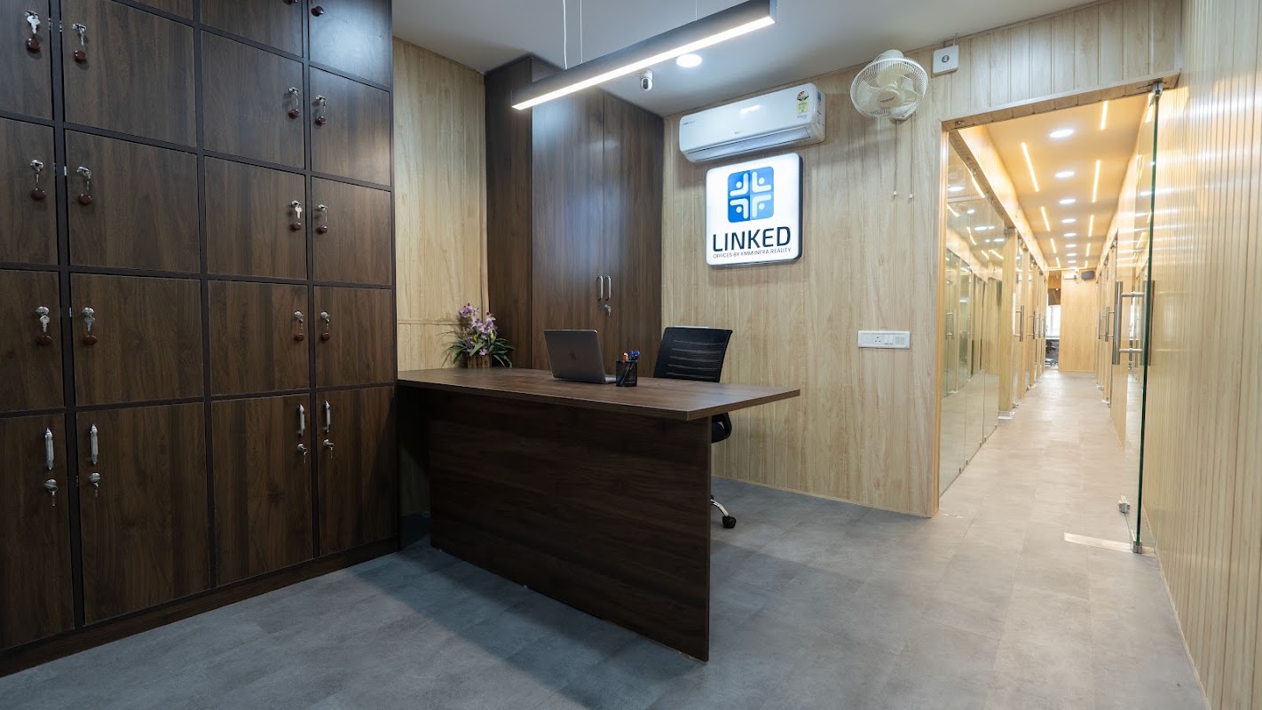 LINKED OFFICES — photo 1