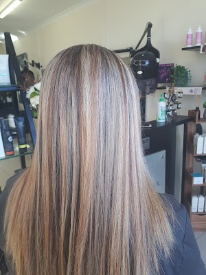 THE HAIR SHACK photo 3