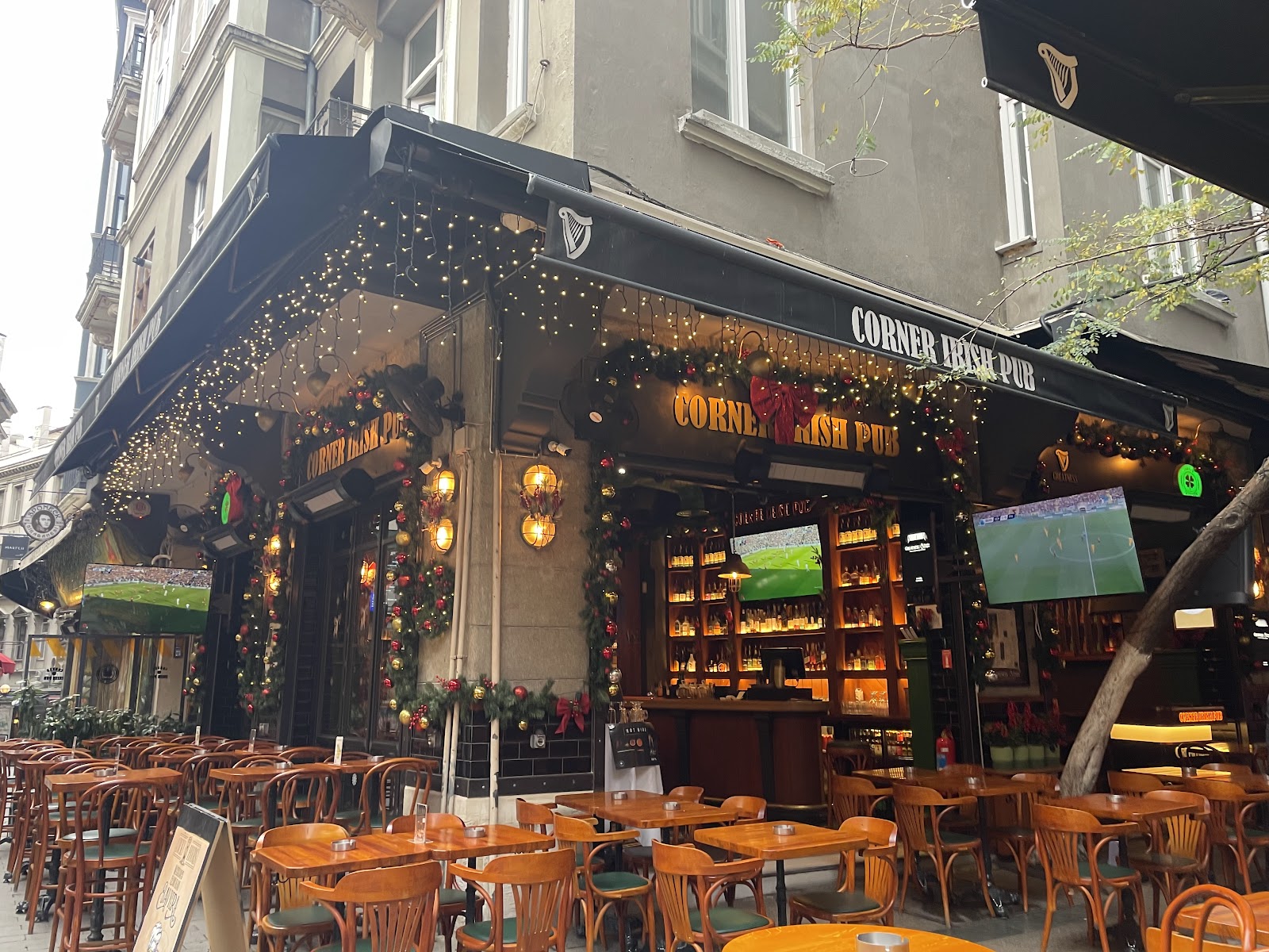 Irish Pub The James Joyce mekanı