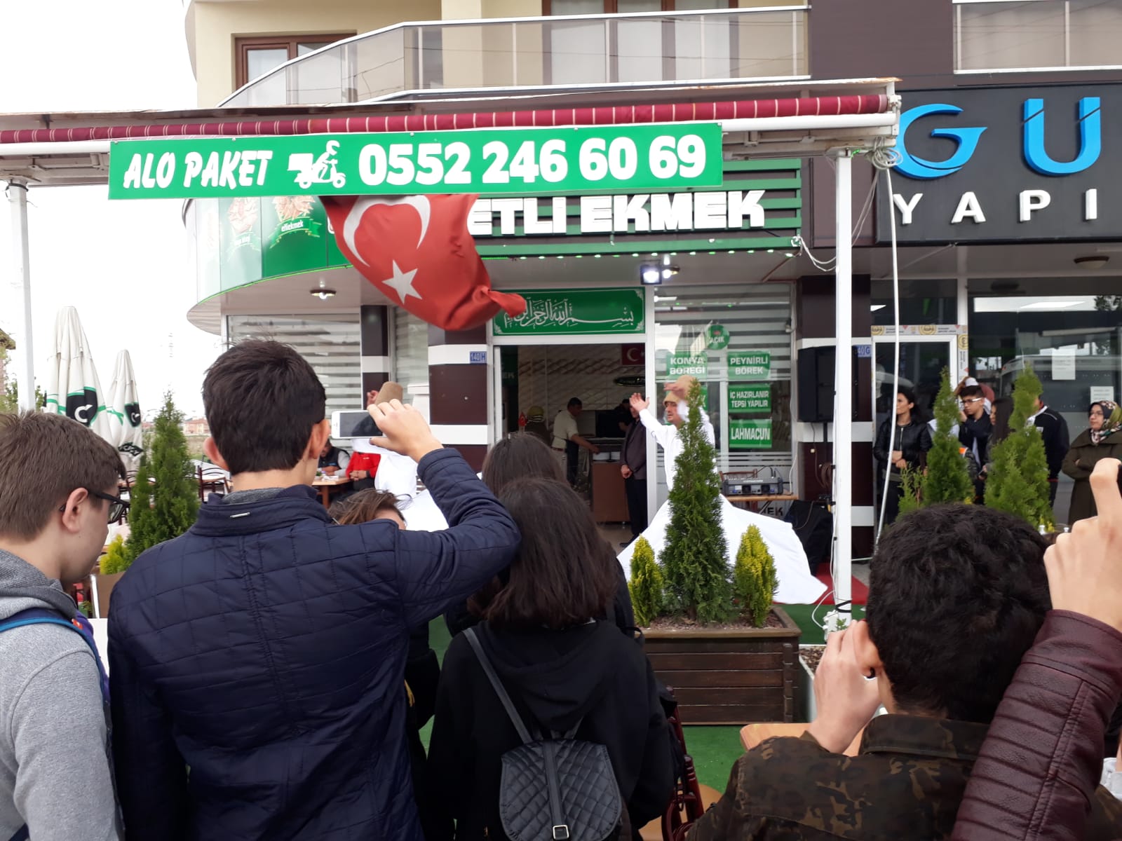 Erdinç Etliekmek mekanı