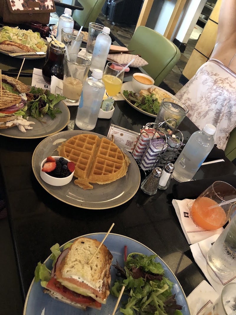Corner Cafe photo 3