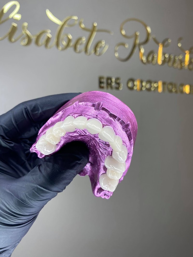 Dra Elisabete Rabuske- Sedação para Pacientes com medo, fobia e trauma, Lentes/Próteses Fixas/Implantes/Clínico - foto 3