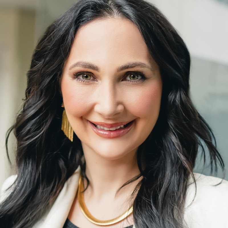 Dra Elisabete Rabuske- Sedação para Pacientes com medo, fobia e trauma, Lentes/Próteses Fixas/Implantes/Clínico