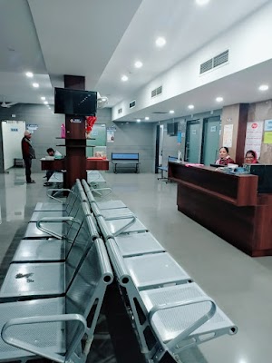 Dr. Pratibha Dixit - Image 2