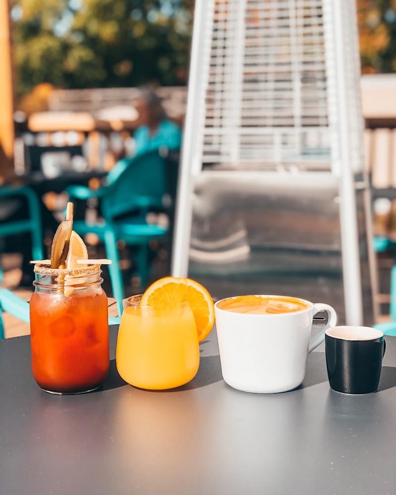 692 Coffee and Bar photo 2