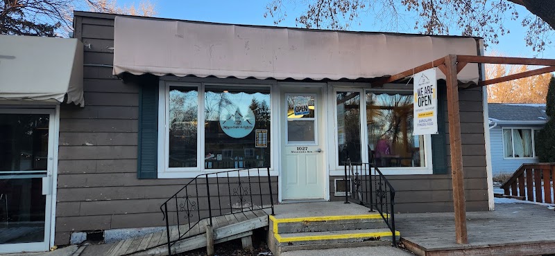 Minas Café & Eatery photo 1