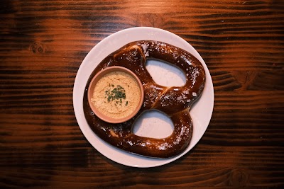 Twist Bar photo 2