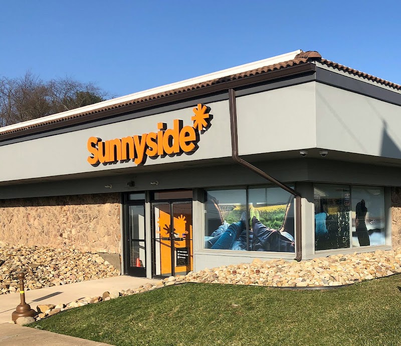 Video tour of Sunnyside Recreational and Medical Marijuana Dispensary - Wintersville retail environment