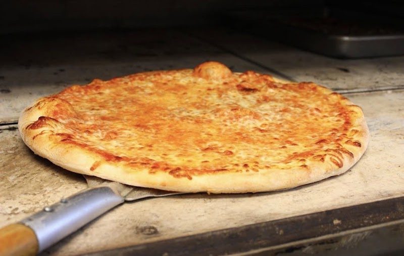 Gianni's Deli and Pizza photo 3