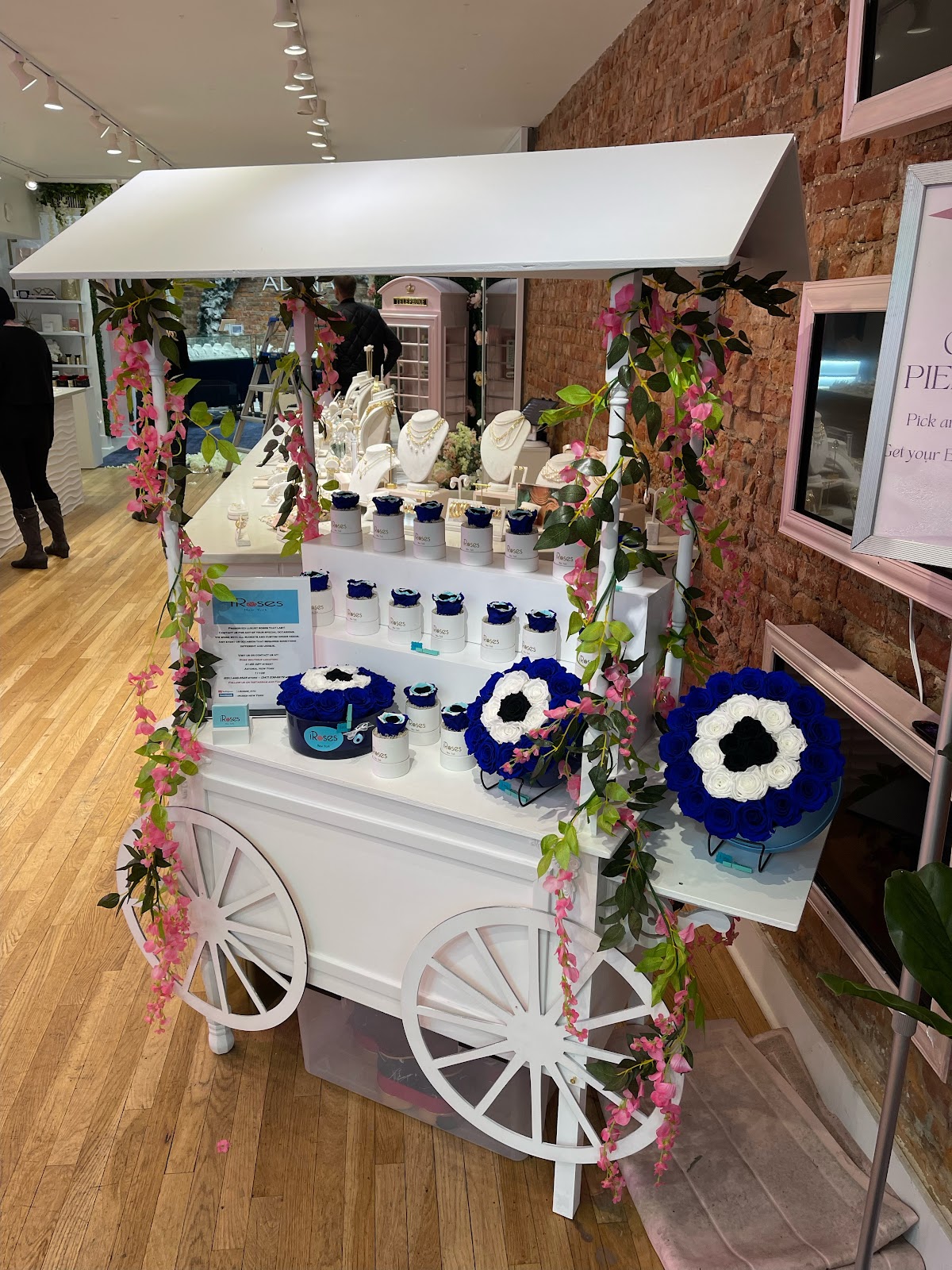 iRoses New York: Google Places image 2