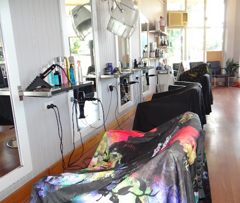 Tony & Co Ladies and Men's Hairdressing