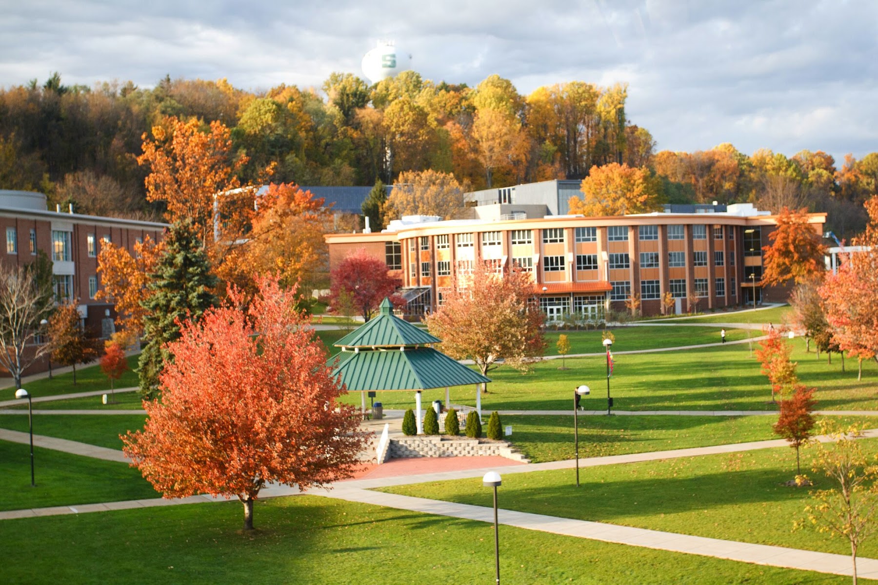 スリッパリーロック大学（Slippery Rock University of Pennsylvania）（Slippery Rock、ペンシルベニア州）