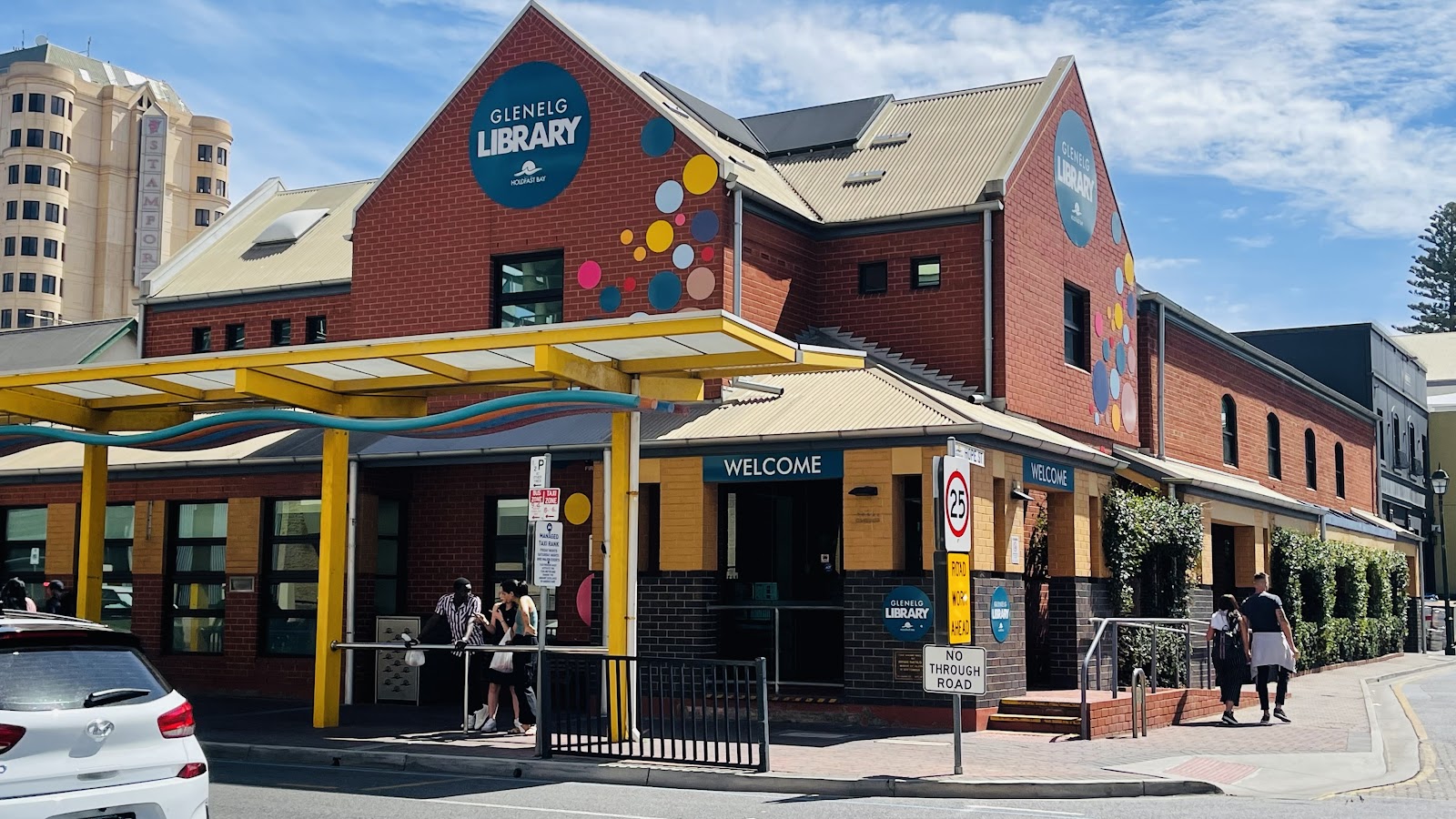 Glenelg Public Library