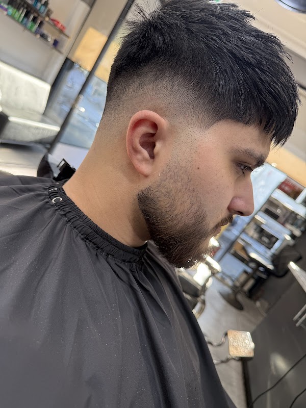 The razors edge barber shop photo 1