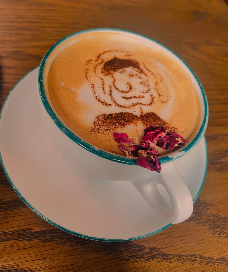 Sessions Stand photo 3