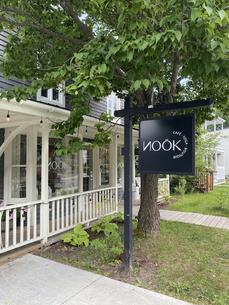 NOÖK | Café - Yoga - Boutique photo 3