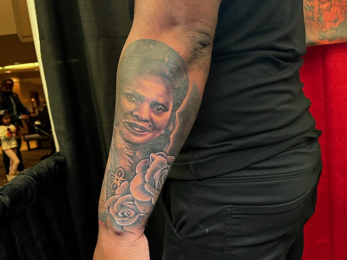 Artizmylov tattoo parlor in Alexandria, DC