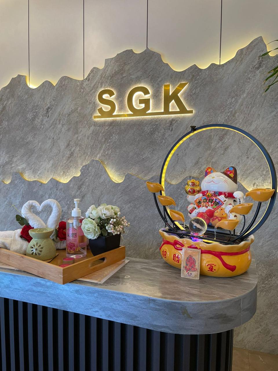 SGK Foot Massage Center 5