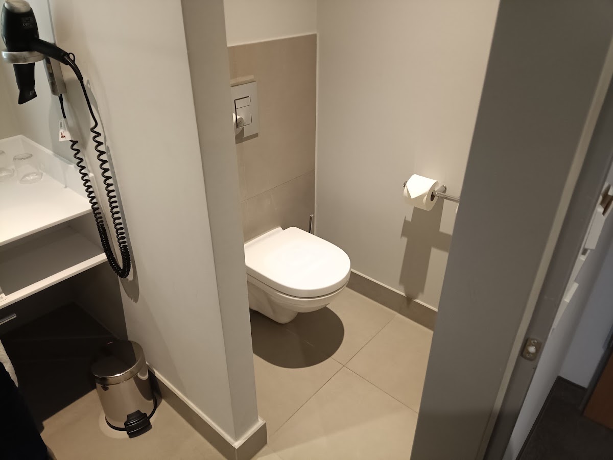 Novotel Hamburg City Alster, dog-friendly hotel, photo 2