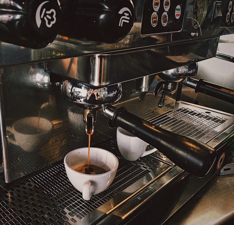 Bistro 562 & Coffee House