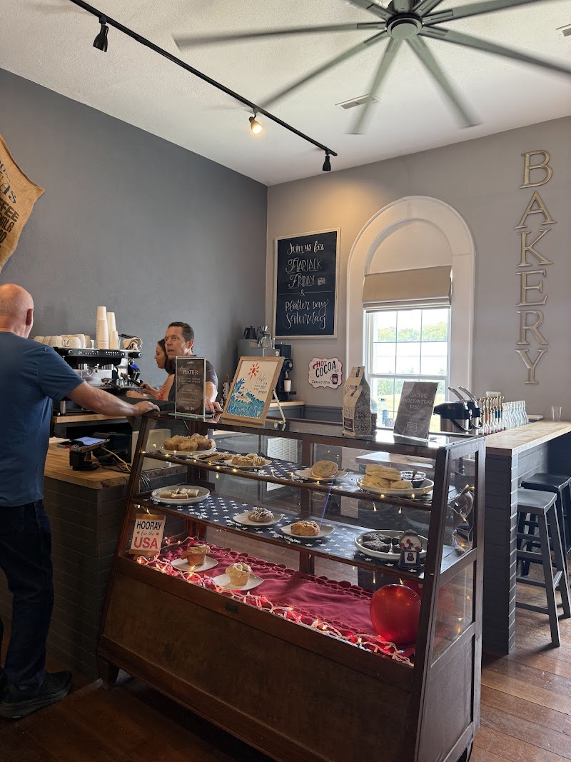 Bistro 562 & Coffee House