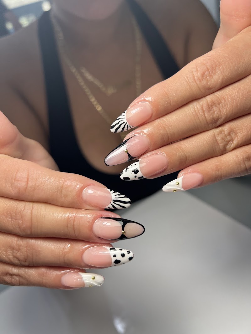 Holi Nails Fort Lauderdale