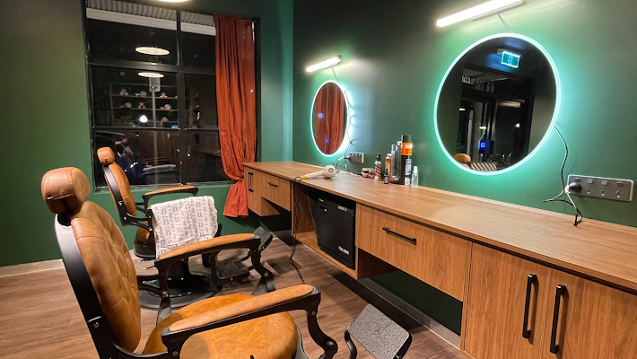 Street Barber Shop - Kangaroo Point