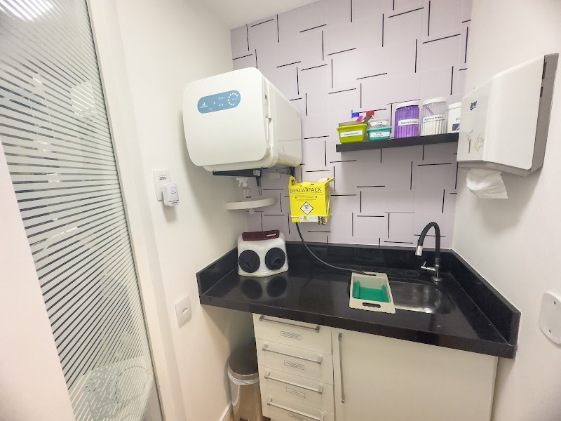 Clinica Implantesim - Prótese e Implante - foto 3