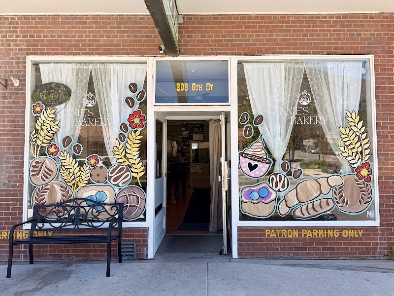 Annie's Bakery photo 2